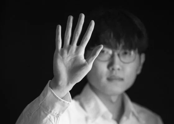 捆绑美女故事