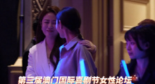 bl公交车上被迫打开双腿h男男